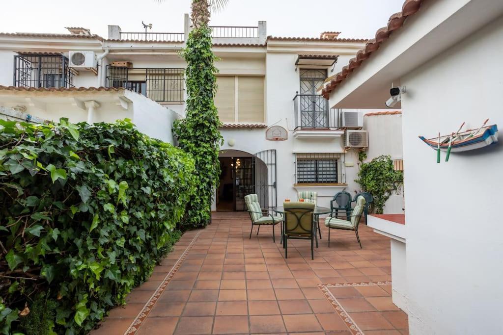 Casa En Guadalmar Malaga, Naturaleza Y Playa Vakantiehuis