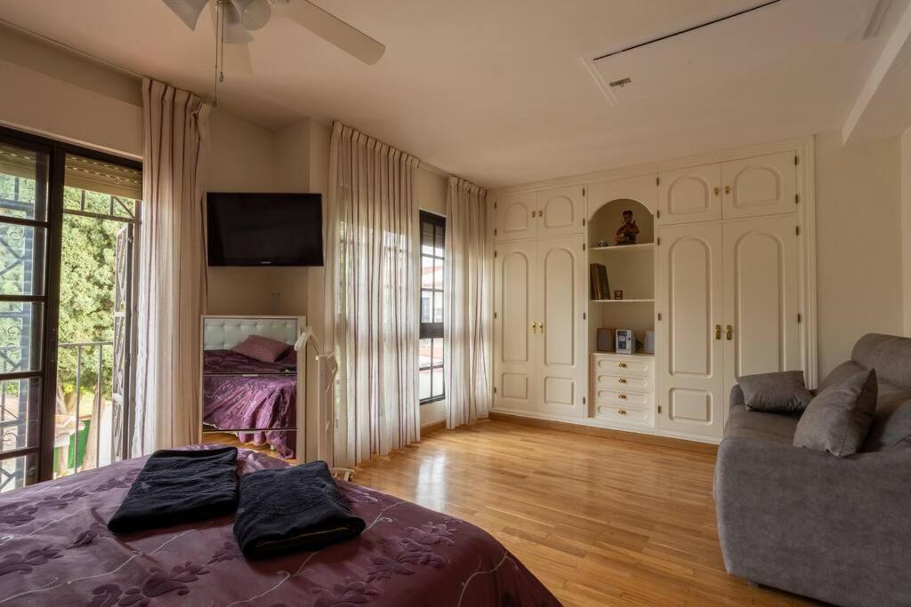Casa En Guadalmar Malaga, Naturaleza Y Playa Vakantiehuis Málaga